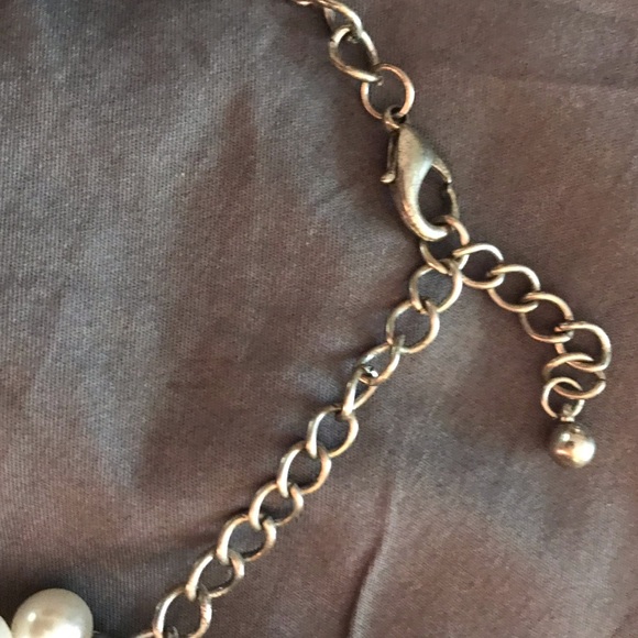 Pearl, onyx bead and chain statement necklace - Picture 3 of 4